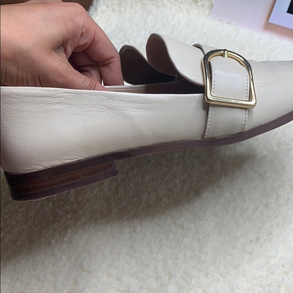 Essex Lane cream leather shoes with gold buckle - Picture 8 of 14
